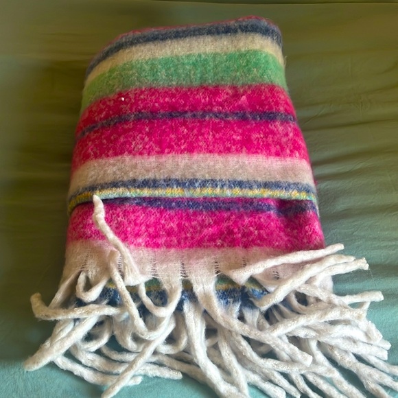 NWT Free people Fringe Throw. Fun pop of color throw with super cute fringe. - Picture 7 of 8